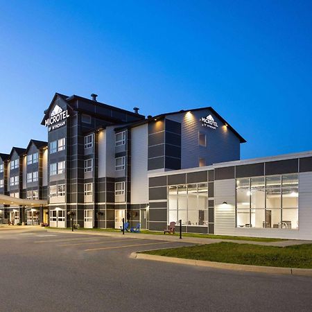 Microtel Inn&Suites by Wyndham Kirkland Lake Exterior foto