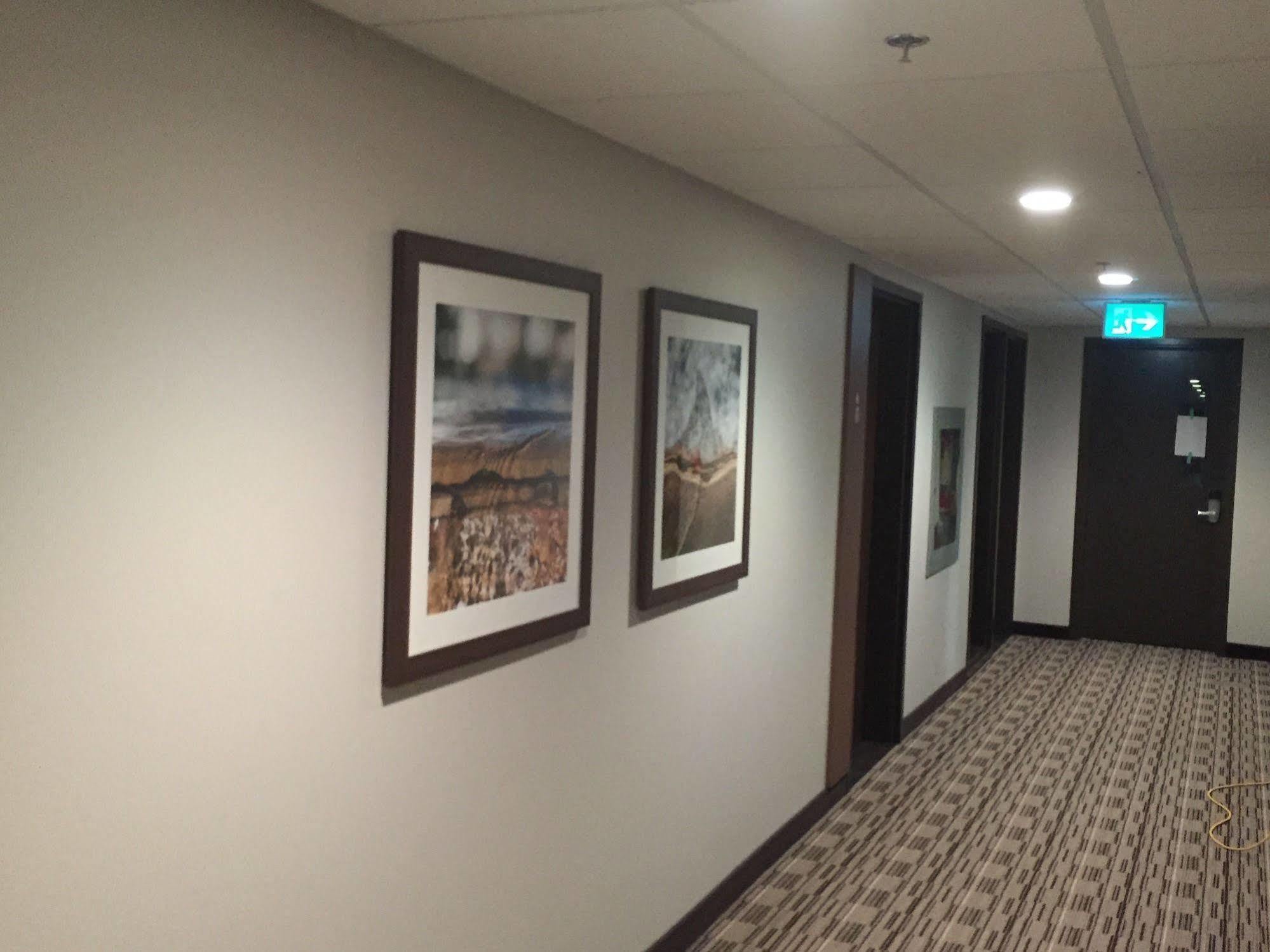 Microtel Inn&Suites by Wyndham Kirkland Lake Exterior foto